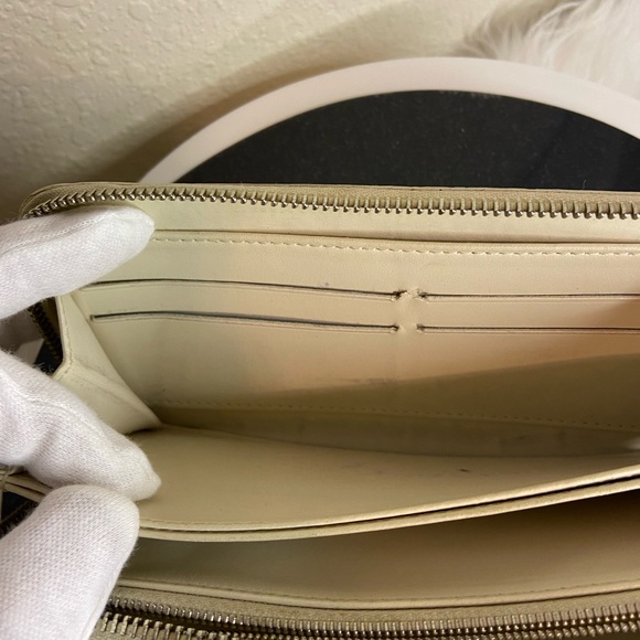 LV GUC Perle Vernis Zip Around Wallet - Picture 7 of 13